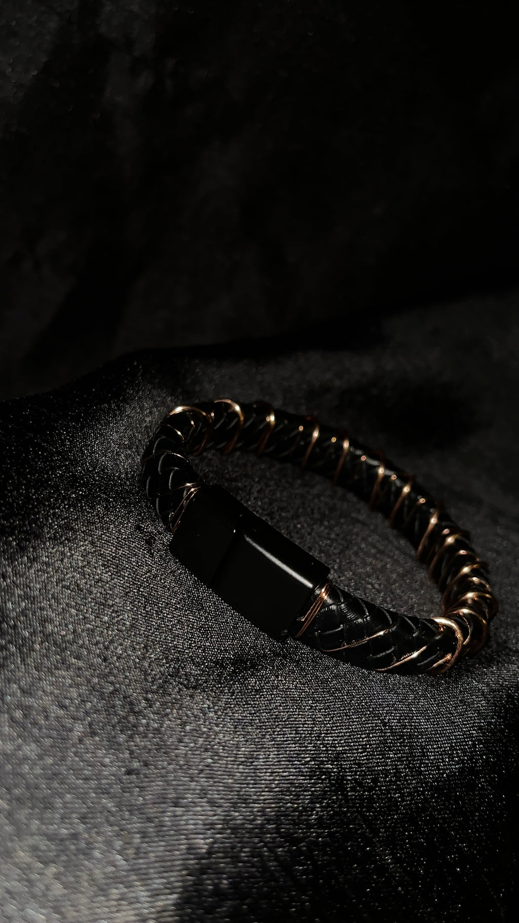 Mens Black Cord Copper Bracelet (2)