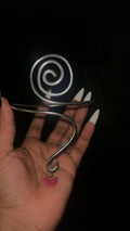 Spiral cuff with pink buttery