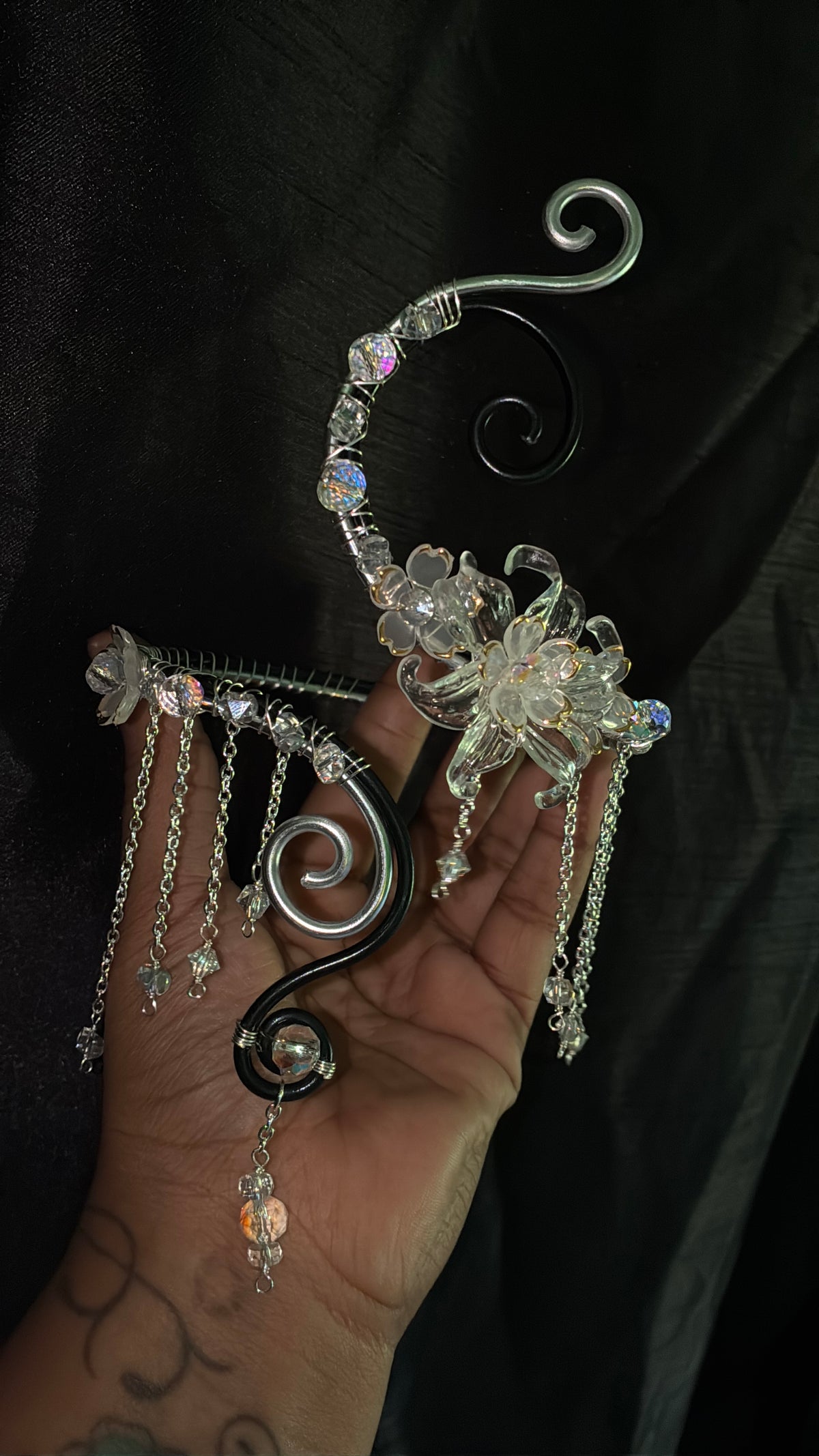 Midnight diamond arm cuff