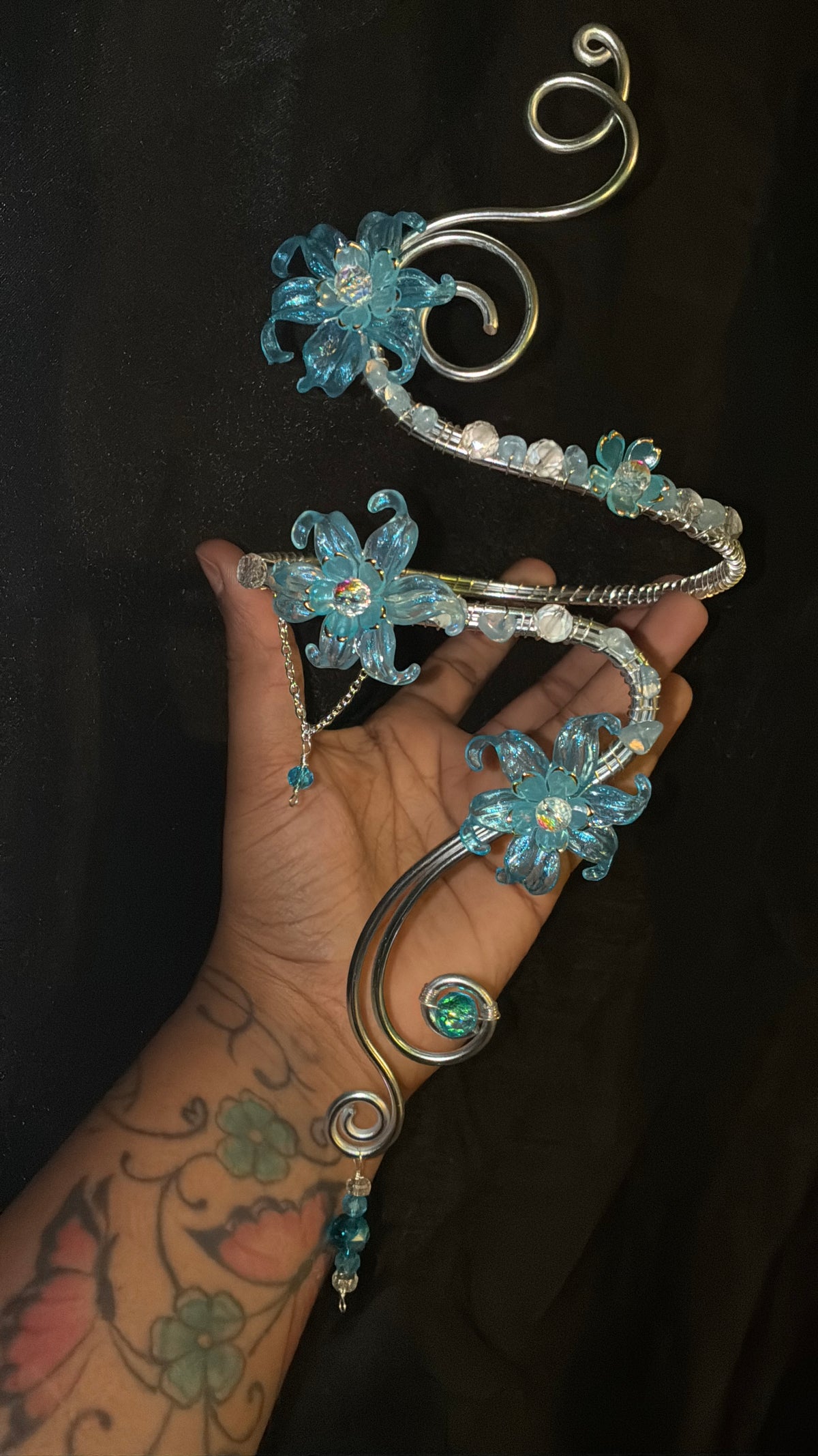 Cinderella arm cuff
