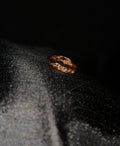Twist ring band