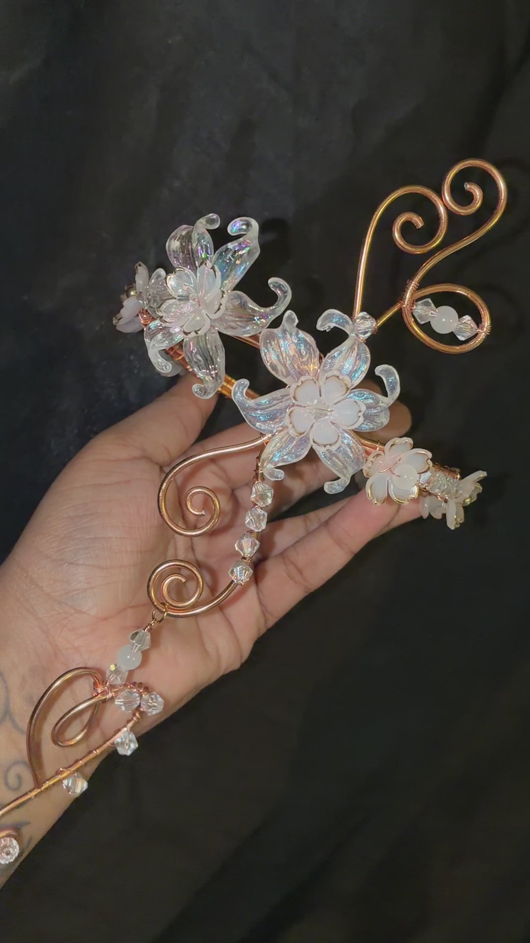 Aphrodite arm cuff